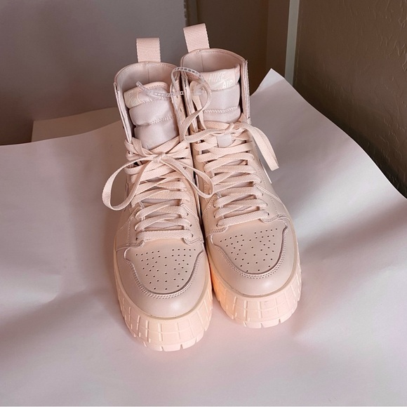 Nike Air Jordan 1 Brooklyn Guava Ice Sail Women's Cream/Pink Platform Boots Sz 8 - Picture 8 of 8